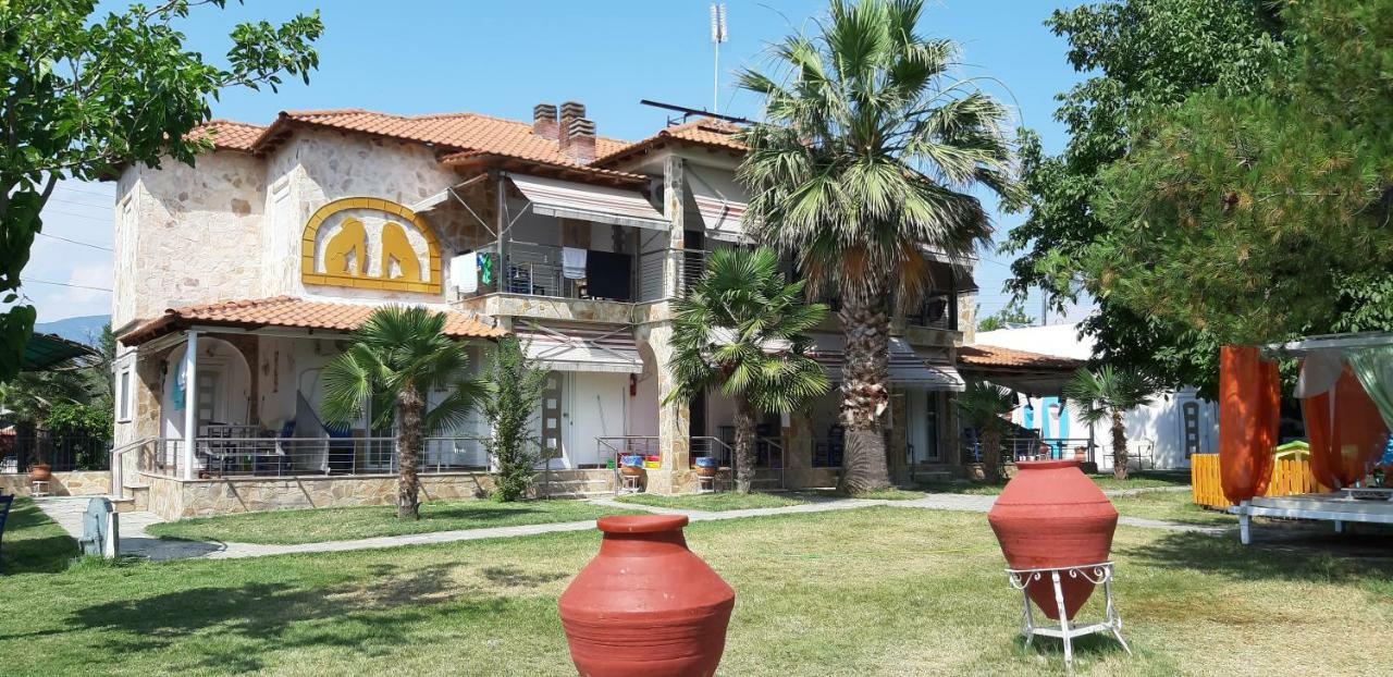 Hotel Fernando Ofrínion Exterior foto